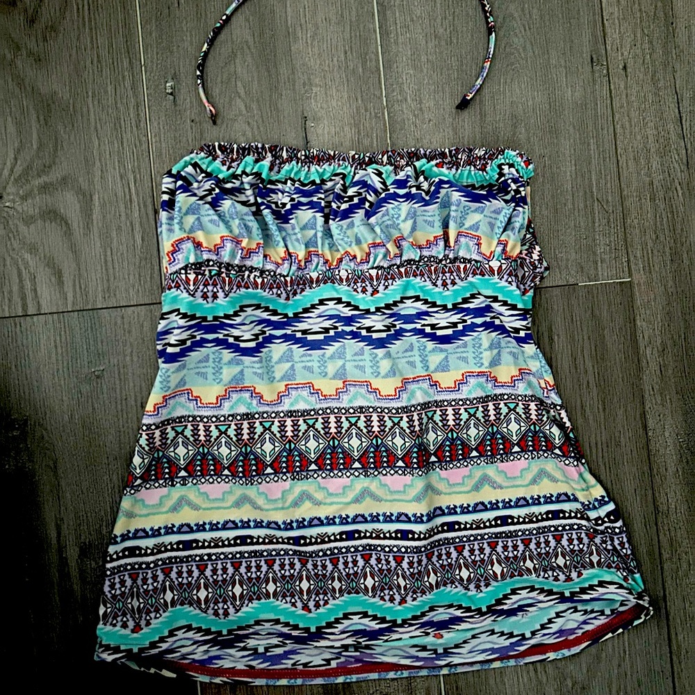 Women’s medium tankini top